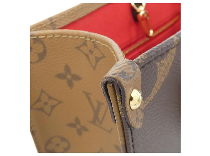 Borsa Louis Vuitton Monogram Giant OnTheGo PM Marrone - vista 4