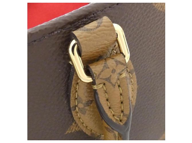 Borsa Louis Vuitton Monogram Giant OnTheGo PM Marrone - vista 5