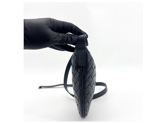 Bottega Veneta Virgule Intrecciato Nappa Piccolo Nero - vista 4
