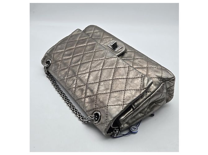 Chanel Reissue 2.55 Borsa in Pelle Matelassé Metallica 28 Metallico - vista 5
