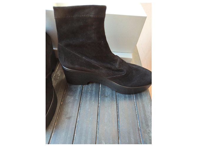 Robert Clergerie Stivali Clergerie AGN Vel Stretch in suede nero - vista 2