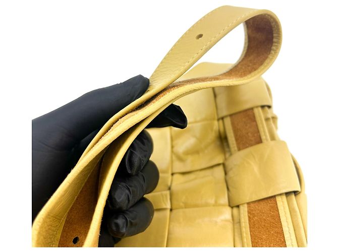 Bottega Veneta Fun Cassette Maxi Intrecciato Pelle Giallo - vista 7
