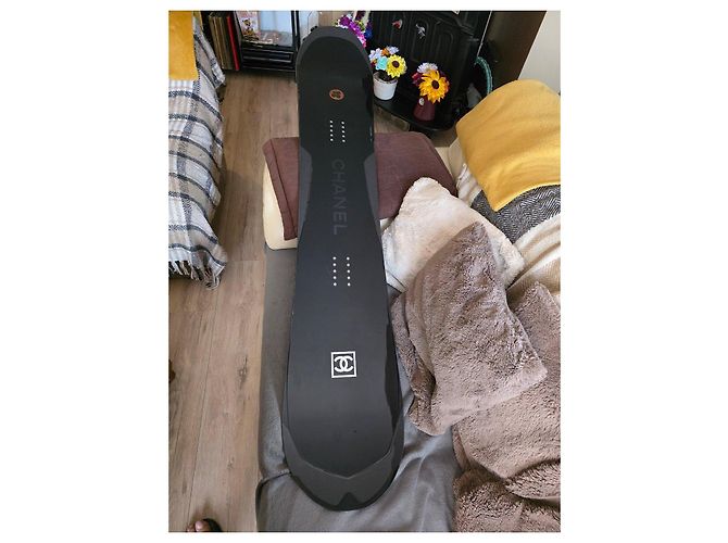Chanel Black Snowboard with Bindings - view 8