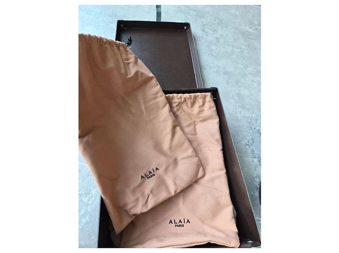 Décolleté Alaïa in pelle di pitone Nero Beige - vista 14