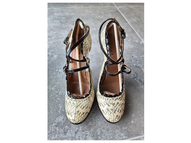 Décolleté Alaïa in pelle di pitone Nero Beige - vista 4