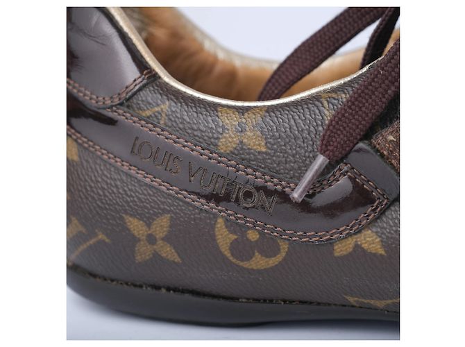 Baskets Louis Vuitton Globe-Trotter Monogram Canvas & Patent Leather Marron - vue 8