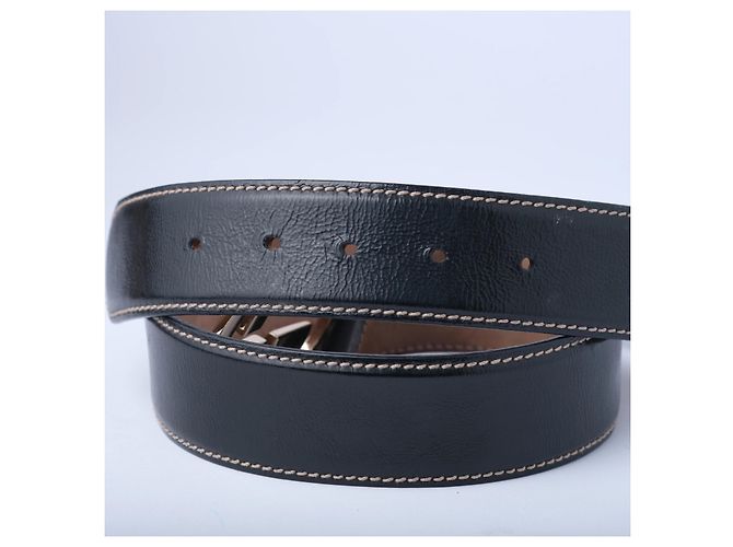 Cinto Gucci em couro preto com fivela Interlocking G - vista 4