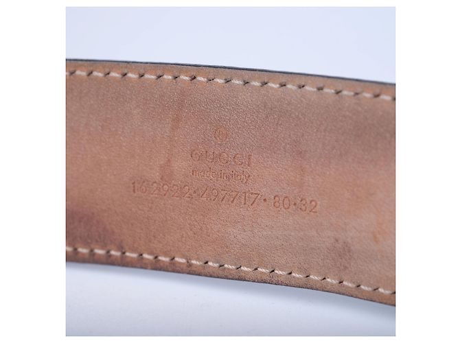 Cinto Gucci em couro preto com fivela Interlocking G - vista 5