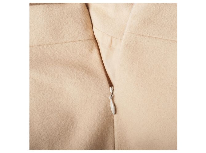 Conjunto de Casaco e Saia La Perla Openspace Beige em Lã Virgem e Cachemir Cru - vista 15