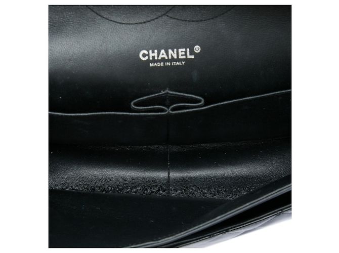 Borsa a tracolla Chanel Jumbo Classic Double Flap in vernice nera Nero - vista 4
