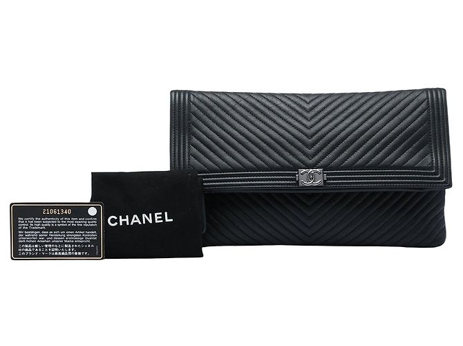 Clutch plegable Chanel Chevron CC Beauty Boy en piel de becerro negra Negro - vista 6