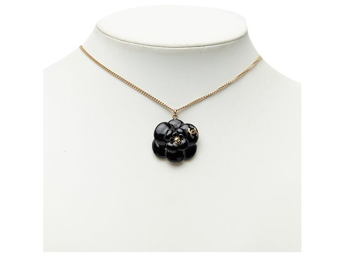 Collana con pendente Camelia smaltata nera Chanel CC placcata oro Nero - vista 6