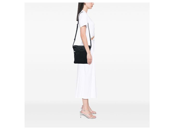 Borsa a tracolla Gucci GG in nylon nero con banda Web - vista 5