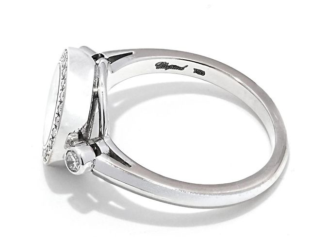 Anel Chopard Happy Diamonds em Ouro Branco 18K e Diamantes Prata - vista 2