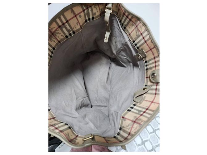 Burberry Bolso Tote Canterbury Haymarket Check con Tachuelas - Beige/Gris - vista 12