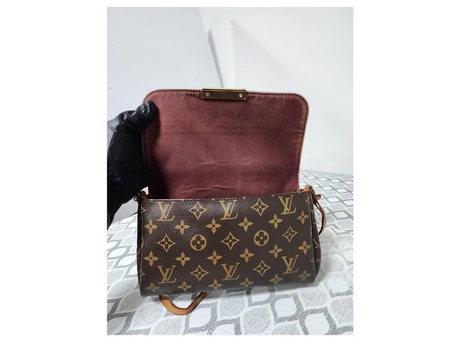 Louis Vuitton Favorite PM Monogram Canvas Umhängetasche Braun Monogramm - Ansicht 12