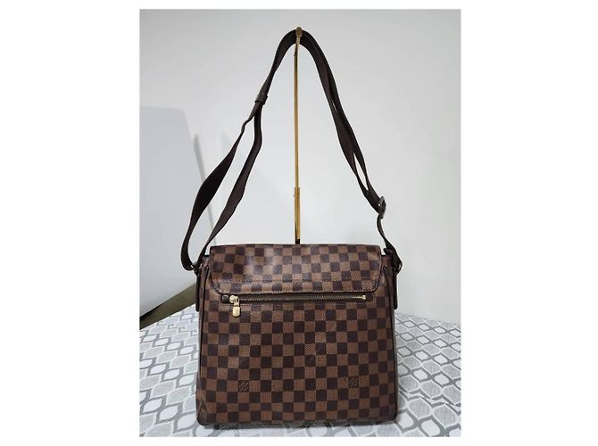 Louis Vuitton District GM Damier Ebene Marrom - vista 3