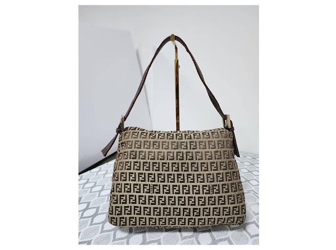 Borsa Fendi Zucchino Vitello Mama Baguette - Beige/Marrone - vista 3