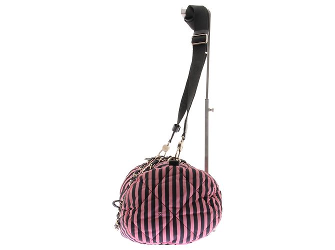 Chanel Handtasche aus rosa-schwarz gestreiftem Stoff Pink - Ansicht 5