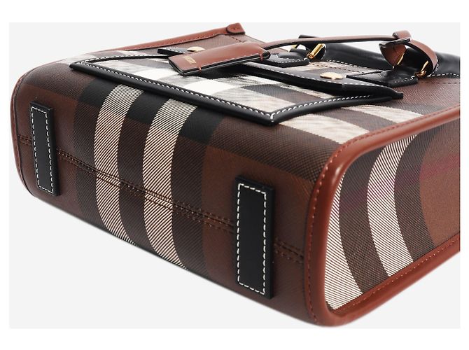 Burberry Mini cabas Freya marron - vue 5