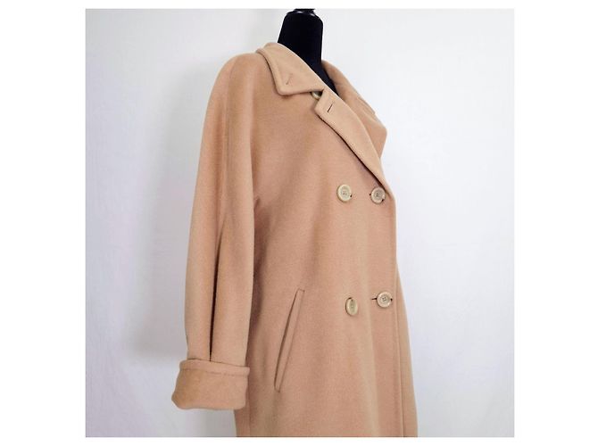 Max Mara Camel Wool and Cashmere Double-Breasted Coat - view 10