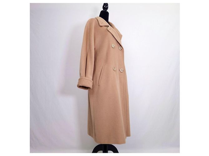 Max Mara Camel Wool and Cashmere Double-Breasted Coat - view 11