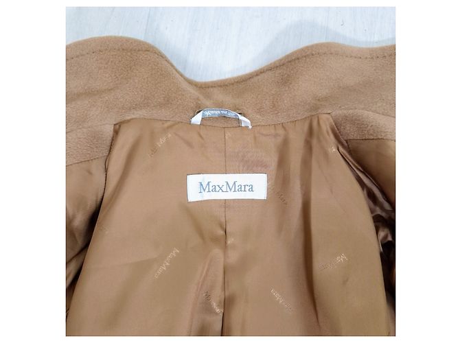 Max Mara Camel Wool and Cashmere Double-Breasted Coat - view 3