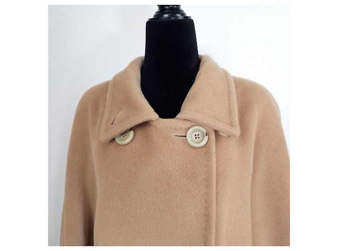 Max Mara Camel Wool and Cashmere Double-Breasted Coat - view 5