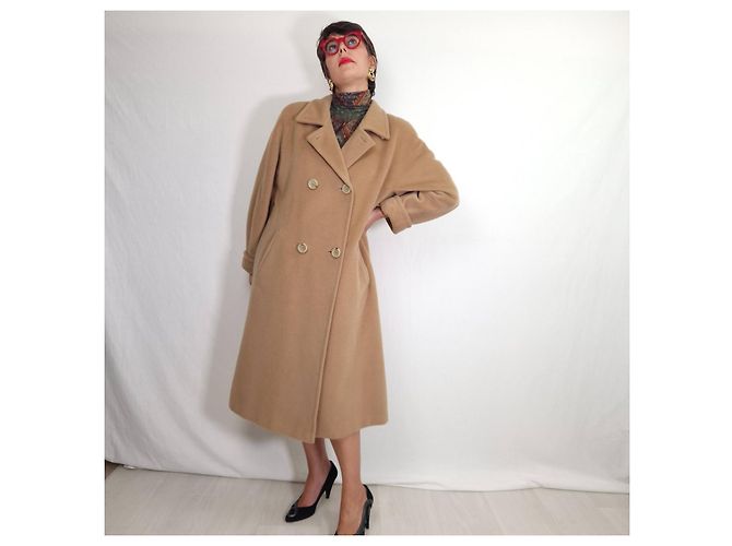 Max Mara Camel Wool and Cashmere Double-Breasted Coat - view 7