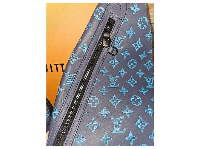 Louis Vuitton Duo Sling Bag Monogram Empreinte e Pochette - Blu Navy Blu scuro - vista 3
