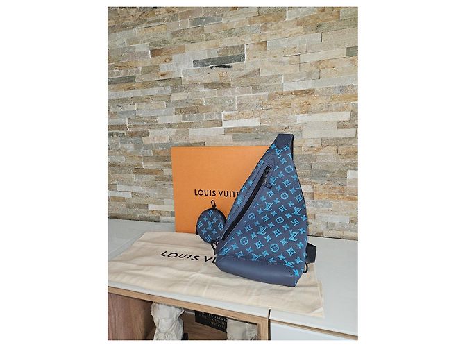 Louis Vuitton Duo Sling Bag Monogram Empreinte e Pochette - Blu Navy Blu scuro - vista 8