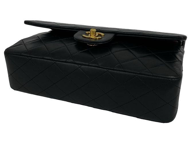 Chanel Vintage Matelassé Double Flap Schultertasche Schwarz - Ansicht 8
