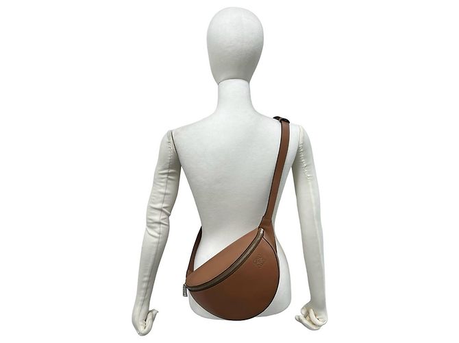 Marsupio Loewe in pelle marrone - vista 2