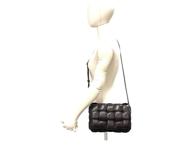 Borsa a tracolla in pelle Padded Cassette Bottega Veneta Marrone - vista 2
