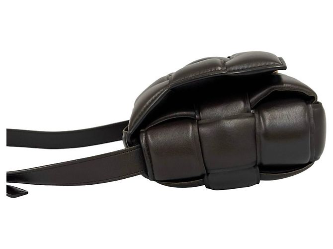 Borsa a tracolla in pelle Padded Cassette Bottega Veneta Marrone - vista 5