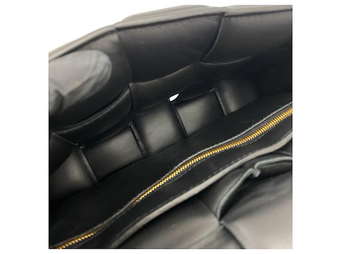Borsa a tracolla in pelle Padded Cassette Bottega Veneta Nero - vista 9