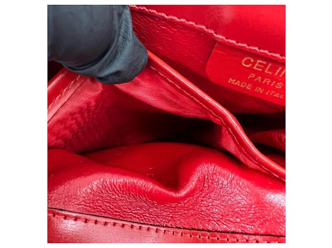Céline Celine Vintage Logo Carriage Hardware Schultertasche aus Leder Rot - Ansicht 10