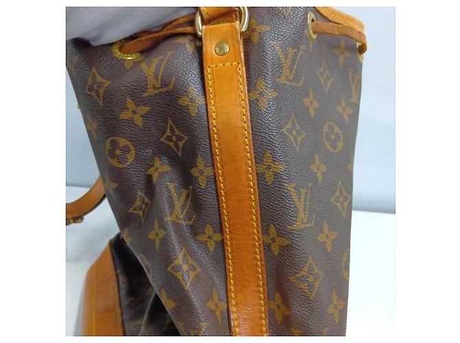 Bolso Louis Vuitton Monogram Noe M42224 Castaño - vista 23