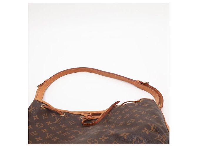 Bolso Louis Vuitton Monogram Noe M42224 Castaño - vista 6