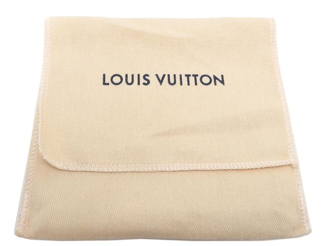 Louis Vuitton LV x TM Portefeuille Claire Women's Bi-fold Wallet - vista 10