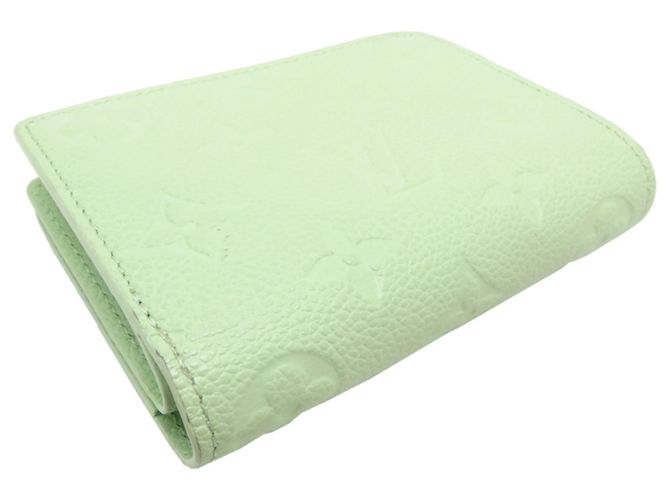 Louis Vuitton LV x TM Portefeuille Claire Women's Bi-fold Wallet - vista 3