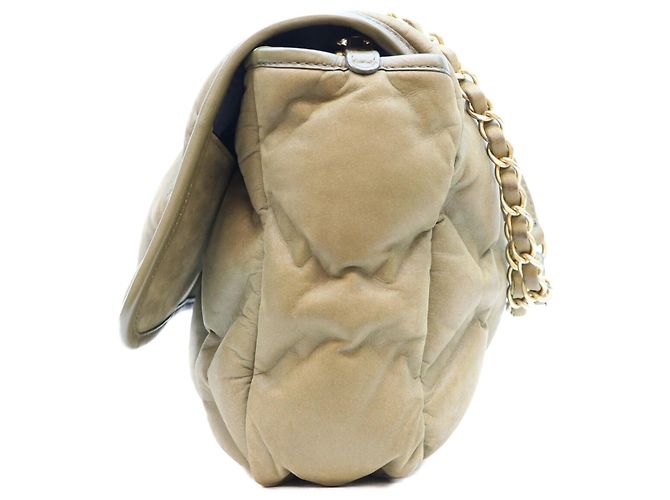 Bolsa de ombro Chanel A93602 em couro de bezerro acolchoado bubble cáqui Caqui - vista 2