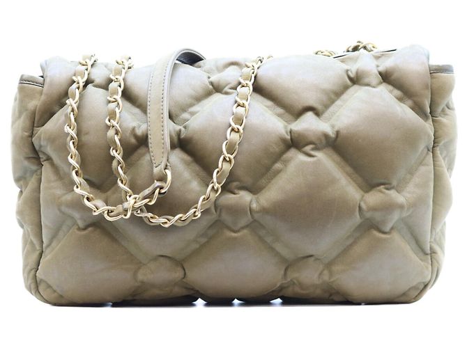 Bolsa de ombro Chanel A93602 em couro de bezerro acolchoado bubble cáqui Caqui - vista 3