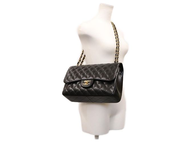 Borsa a tracolla Chanel Double Flap in pelle caviar nera Nero - vista 15