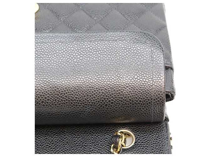 Borsa a tracolla Chanel in pelle caviar nera Nero - vista 9