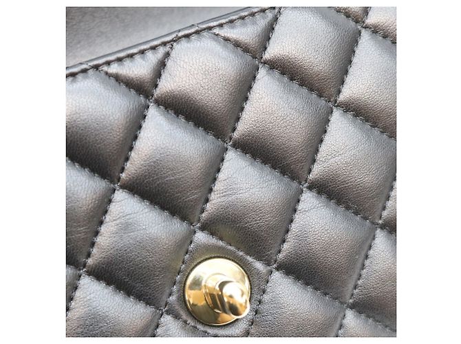 Borsa a tracolla Chanel in pelle d'agnello nera Nero - vista 12