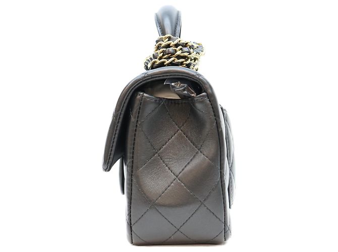 Borsa a tracolla Chanel in pelle d'agnello nera Nero - vista 2