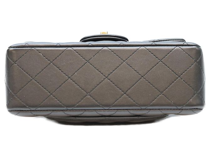 Borsa a tracolla Chanel in pelle d'agnello nera Nero - vista 5