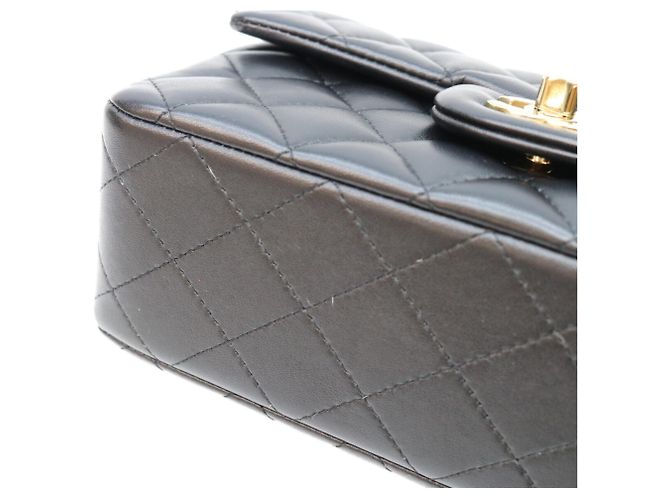 Borsa a tracolla Chanel in pelle d'agnello nera Nero - vista 9