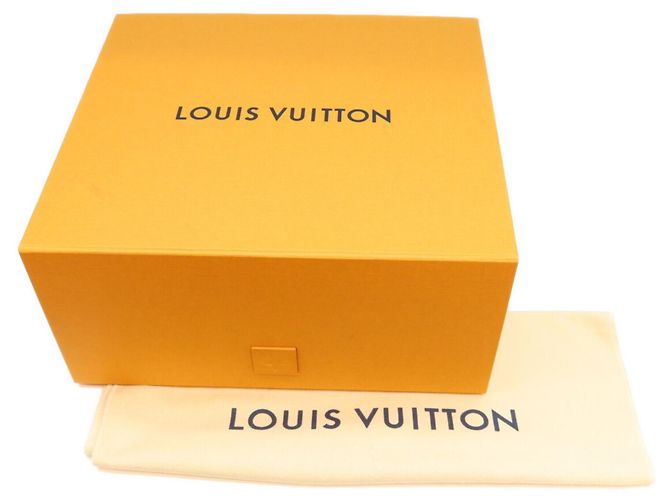 Louis Vuitton Monogram Eclipse Khaki Green Keepall Bandoulière 25 Cachi - vista 12